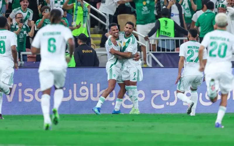أخبار الأهلي اليوم | دراسة مقترح سيغيّر تاريخ النادي.. قرعة كأس الملك وتفاصيل مناقشة مستقبل رياض محرز